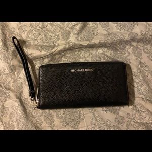 Michael Kors Wristlet